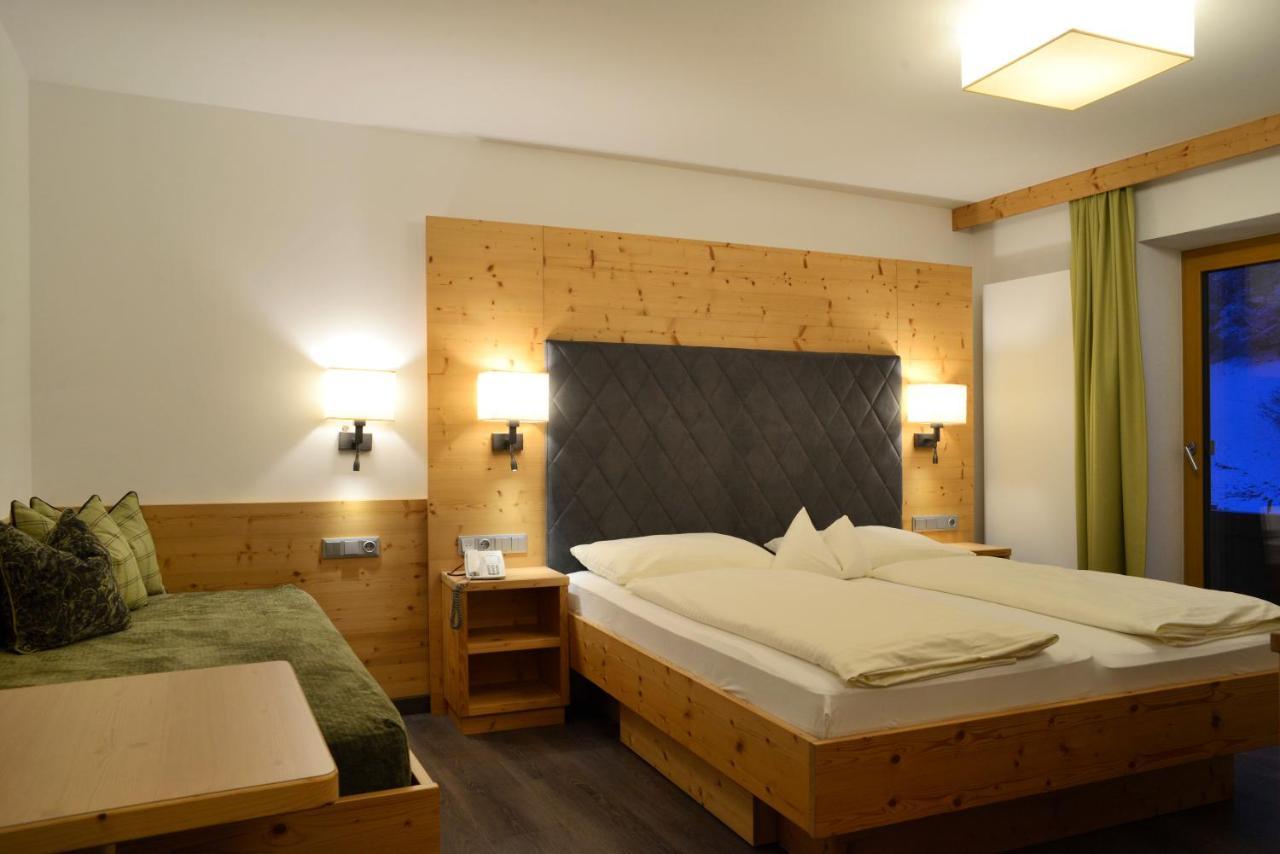 Hotel Platzl Ауфах Екстериор снимка