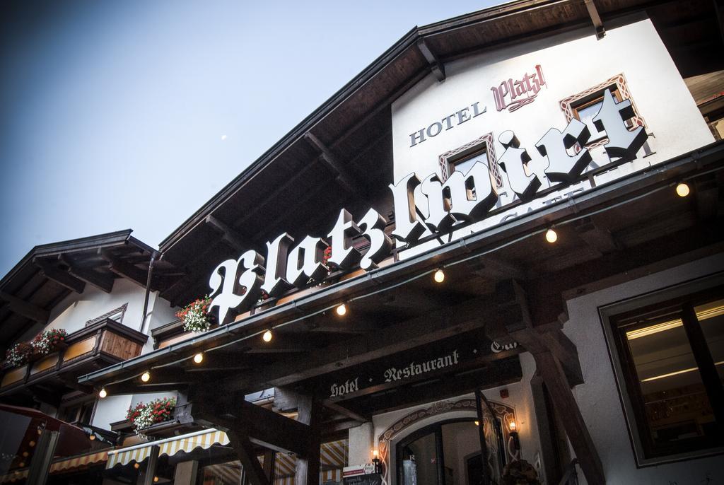 Hotel Platzl Ауфах Екстериор снимка