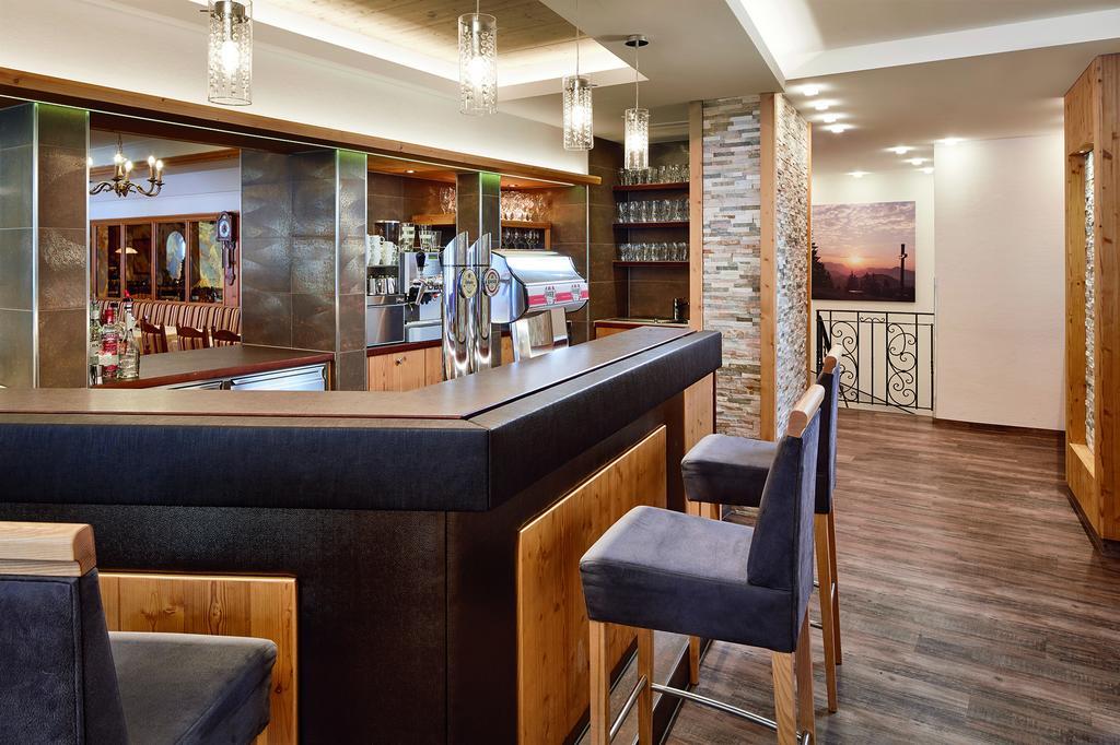 Hotel Platzl Ауфах Екстериор снимка